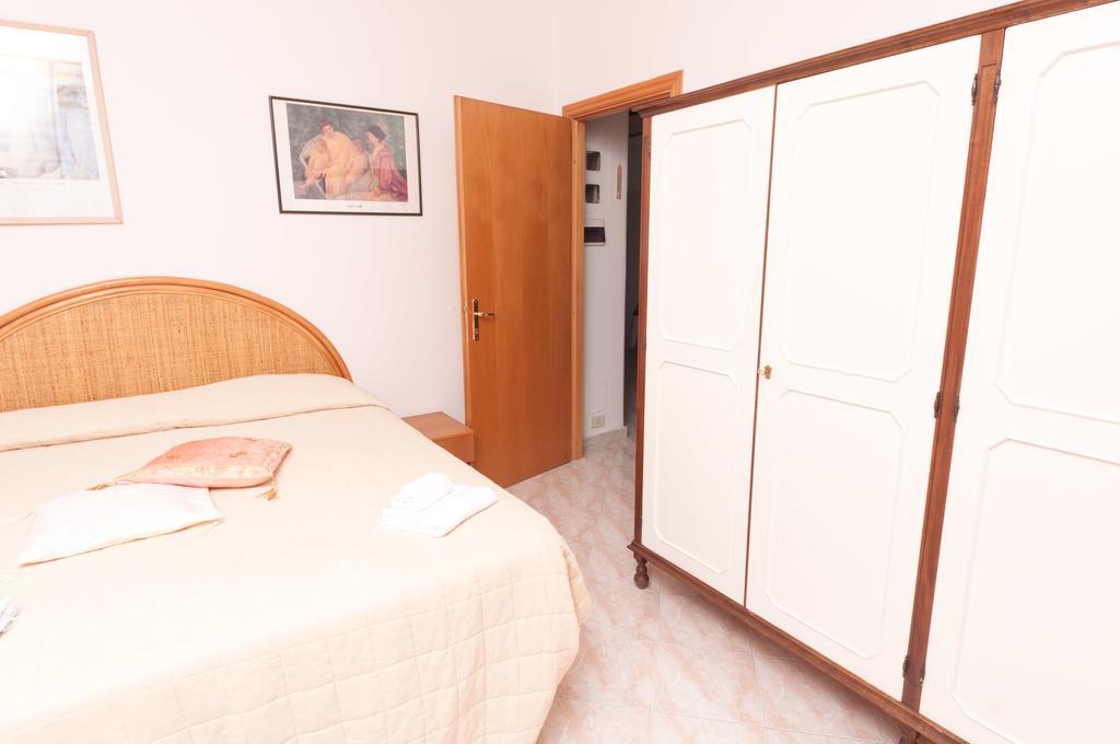 Happy Friends Apartamento